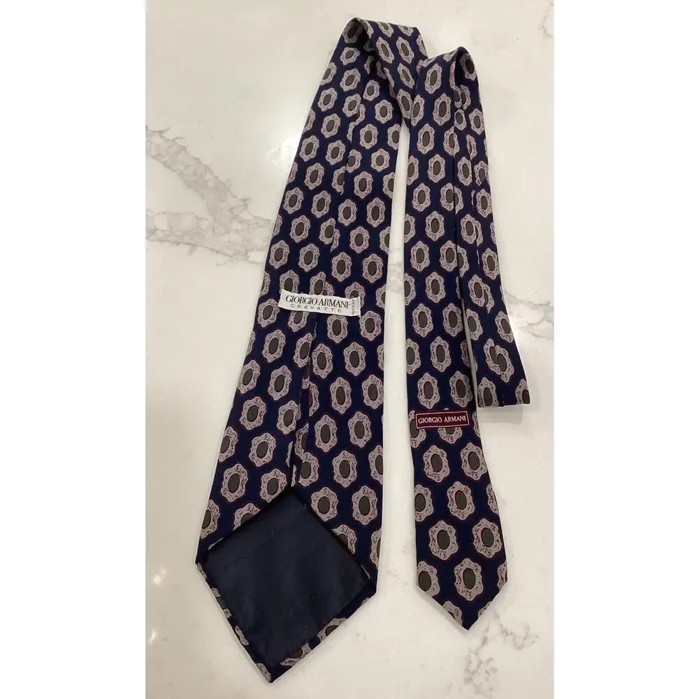giorgio armani cavatte Men’s Tie 4” navy patterned Italian 100% silk tie necktie